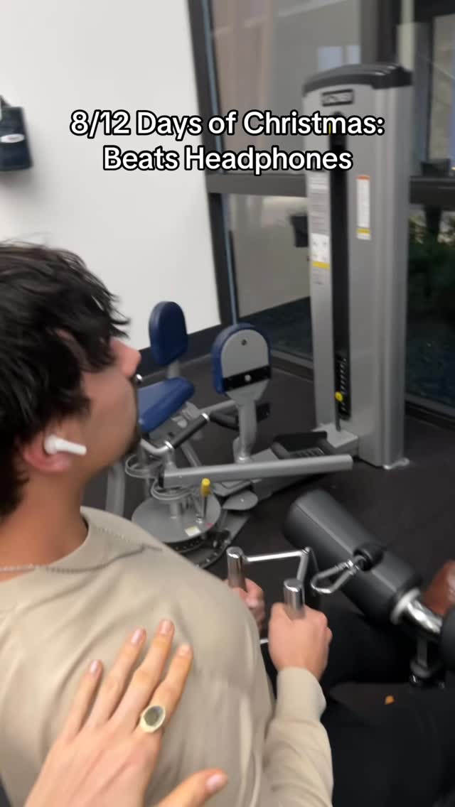 Your beat headphones are waiting for you at the office!! Renew today and secure your headphones!! 