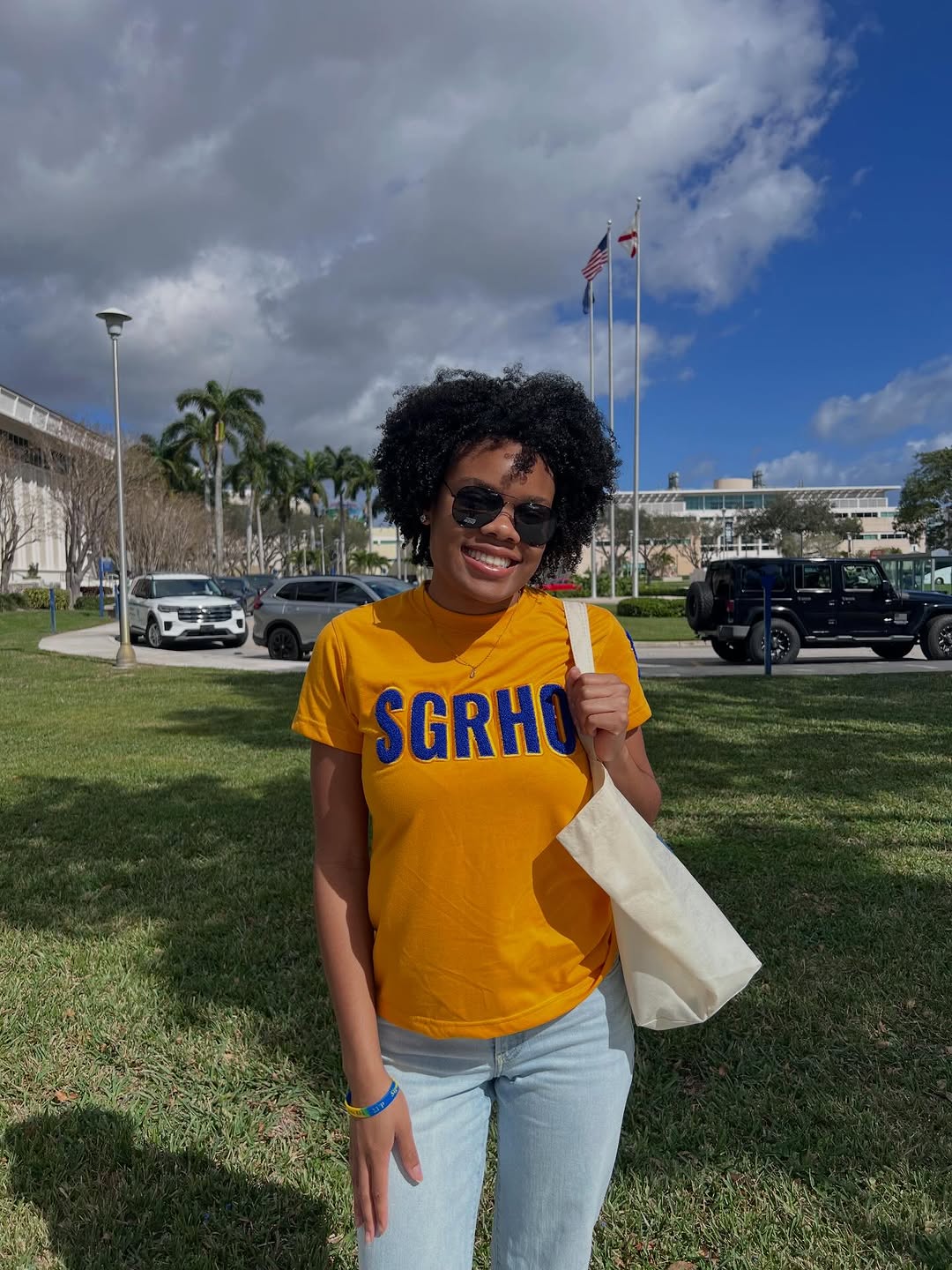 Hey Owls! \ud83e\udd89\n\nDon't miss out on our limited-time specials:\n\n\u2728 4x4 (non-premium): $40 OFF rent OR a $500 Gift Card\n\u2728 2x2 \/ 3x3 (non-premium): $30 OFF rent OR a $400 Gift Card\n\nPLUS \u2014 when you schedule and complete your tour and sign within 48 hours, you'll receive an EXTRA $150 Gift Card on top of these offers! \ud83c\udf89\n\nHurry\u2014while supplies last!