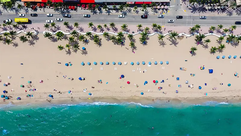 Beach in Boca Raton near University Park